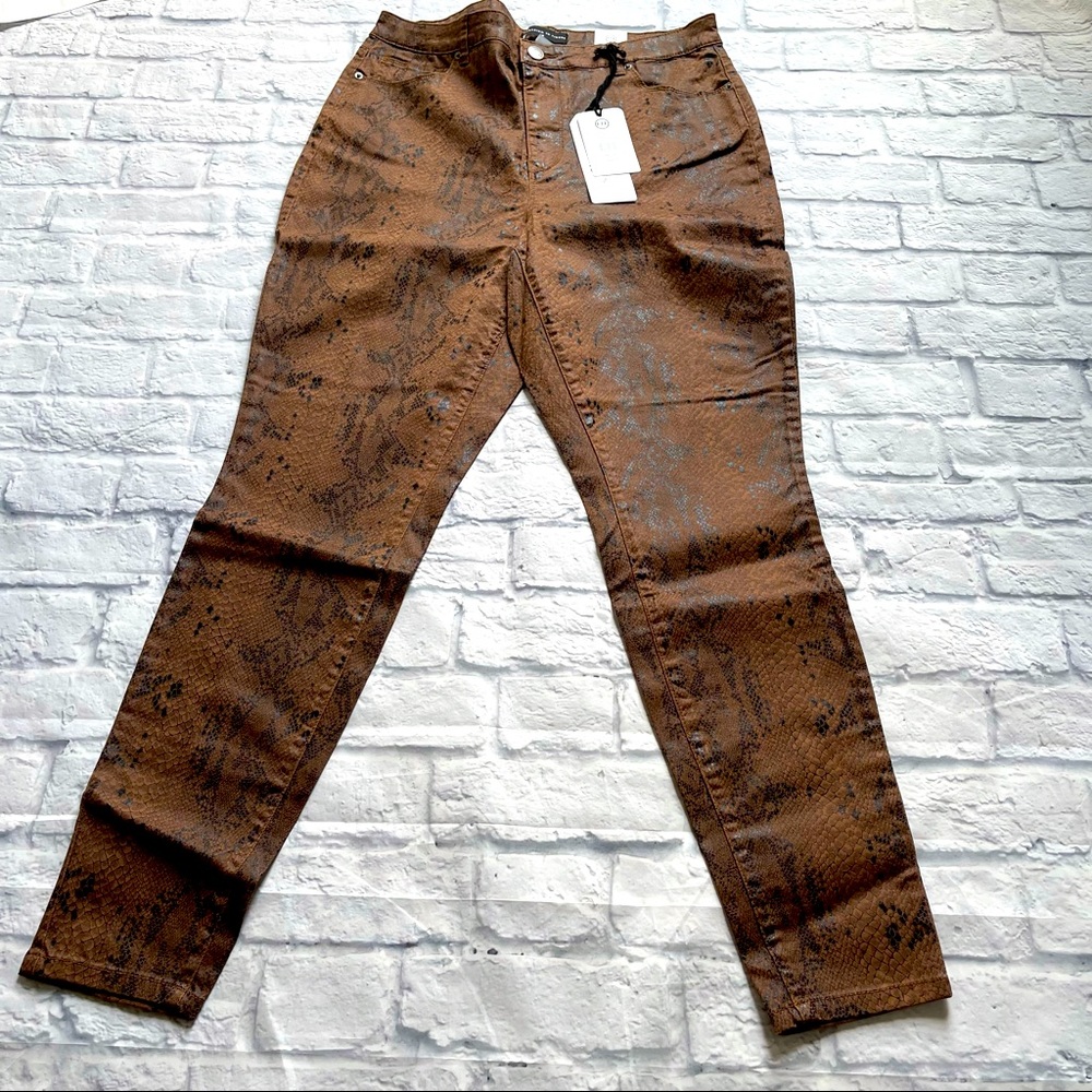 NEW Snakeskin Jeggings